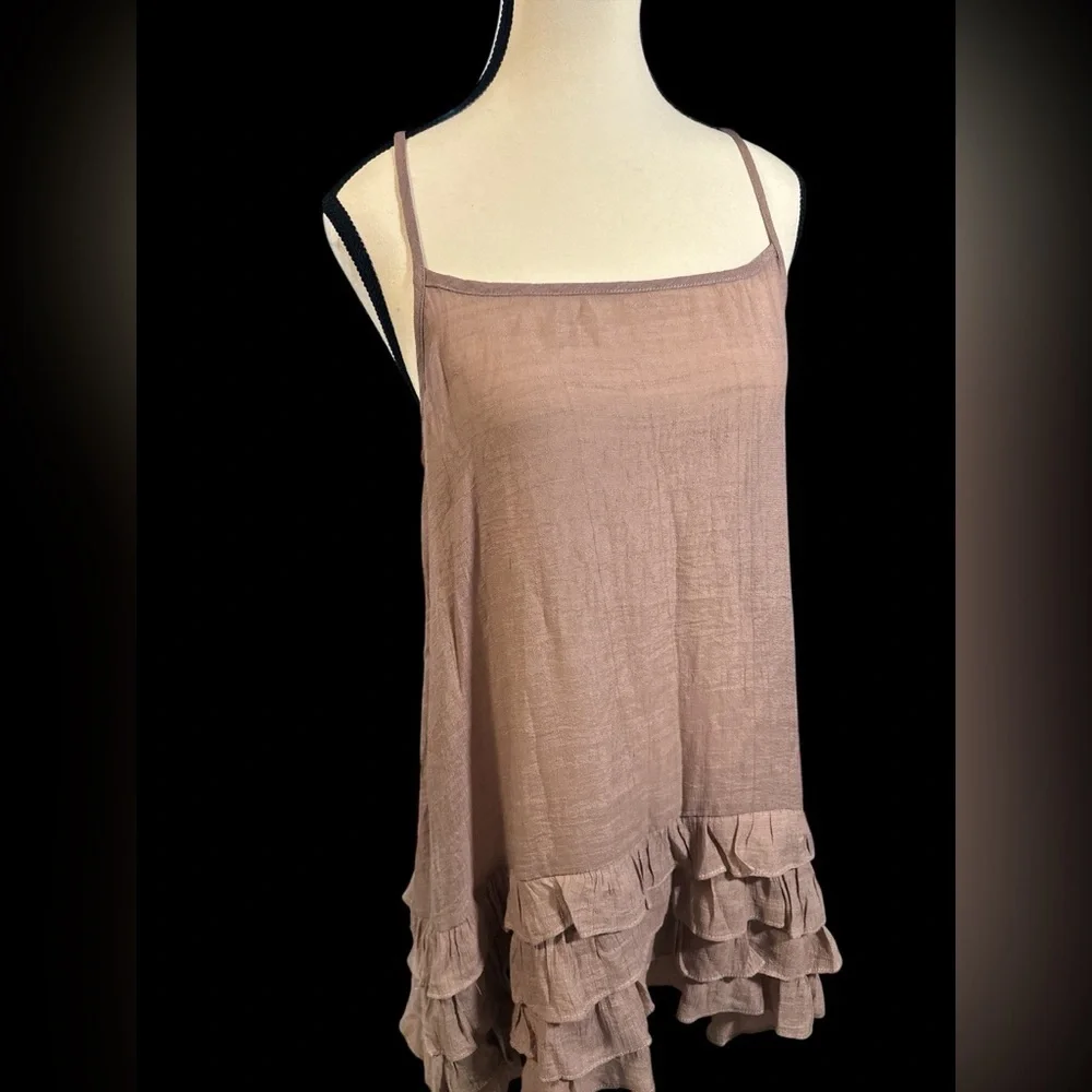 RUFFLE LAYERING CAMI SHIRT EXTENDER SLIP IN MAUVE